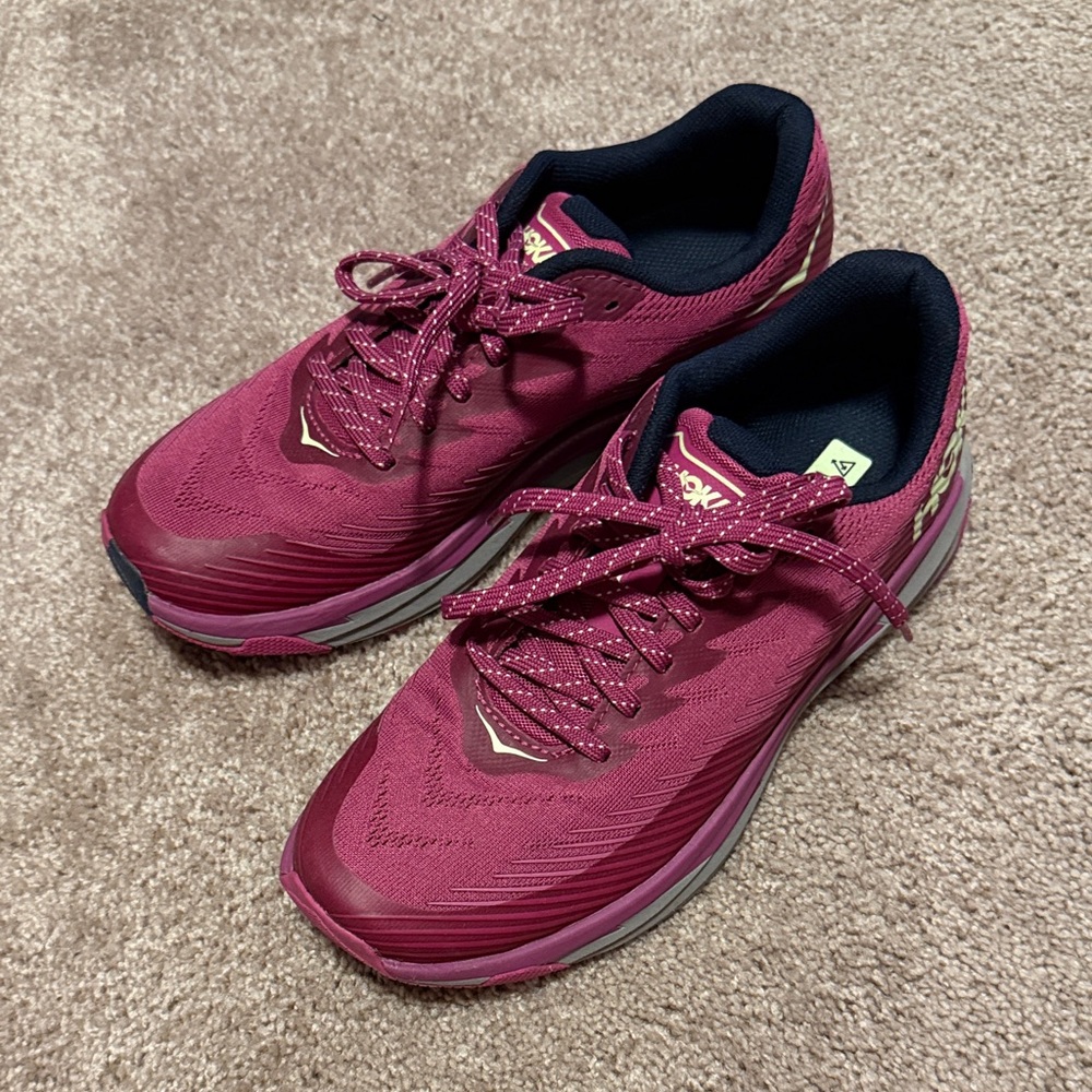 Hoka One One Berry Athletic Shoes